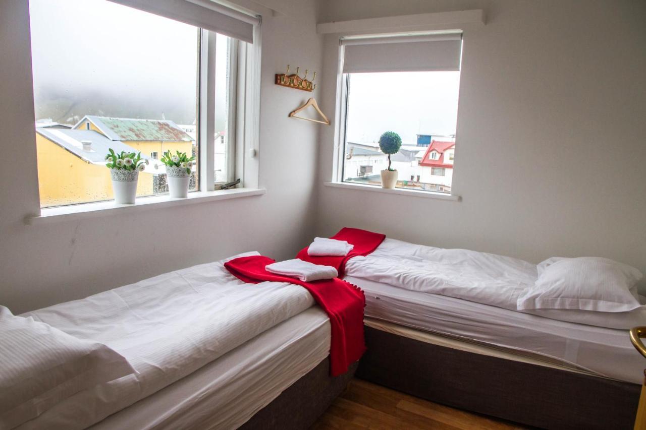 Guesthouse Sunnuholl Vestmannaeyjar Ngoại thất bức ảnh