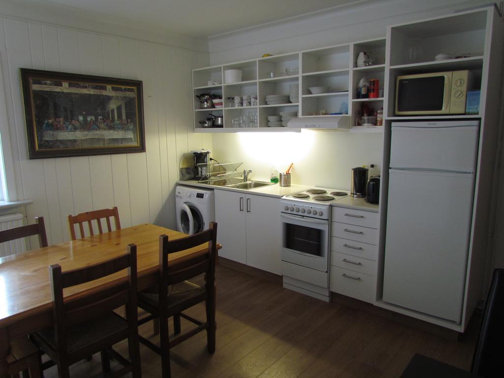 Guesthouse Sunnuholl Vestmannaeyjar Ngoại thất bức ảnh